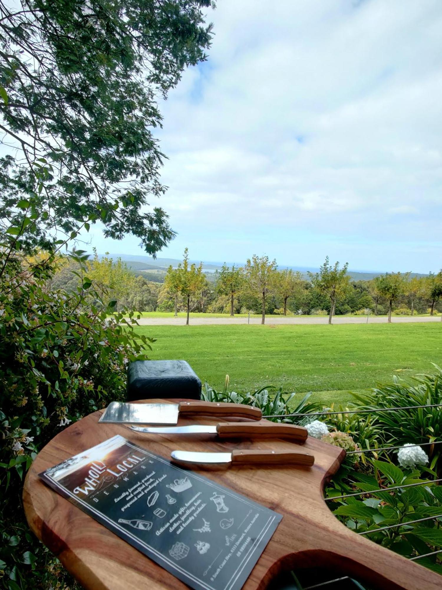 Karri Mia Chalets And Studios 덴마크 외부 사진